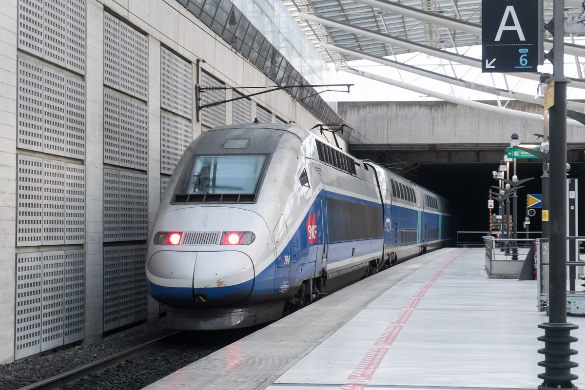 RER trains between Charles de Gaulle (CDG) Airport and Paris