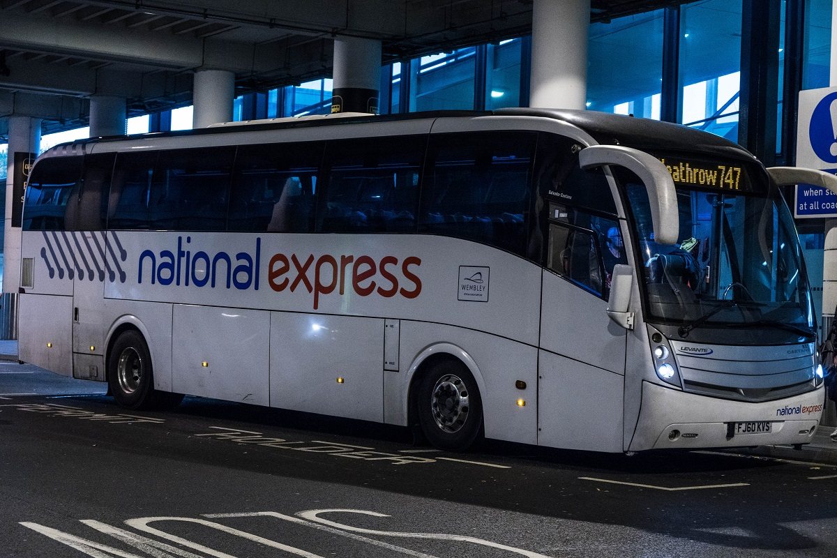 coach travel from exeter to gatwick airport