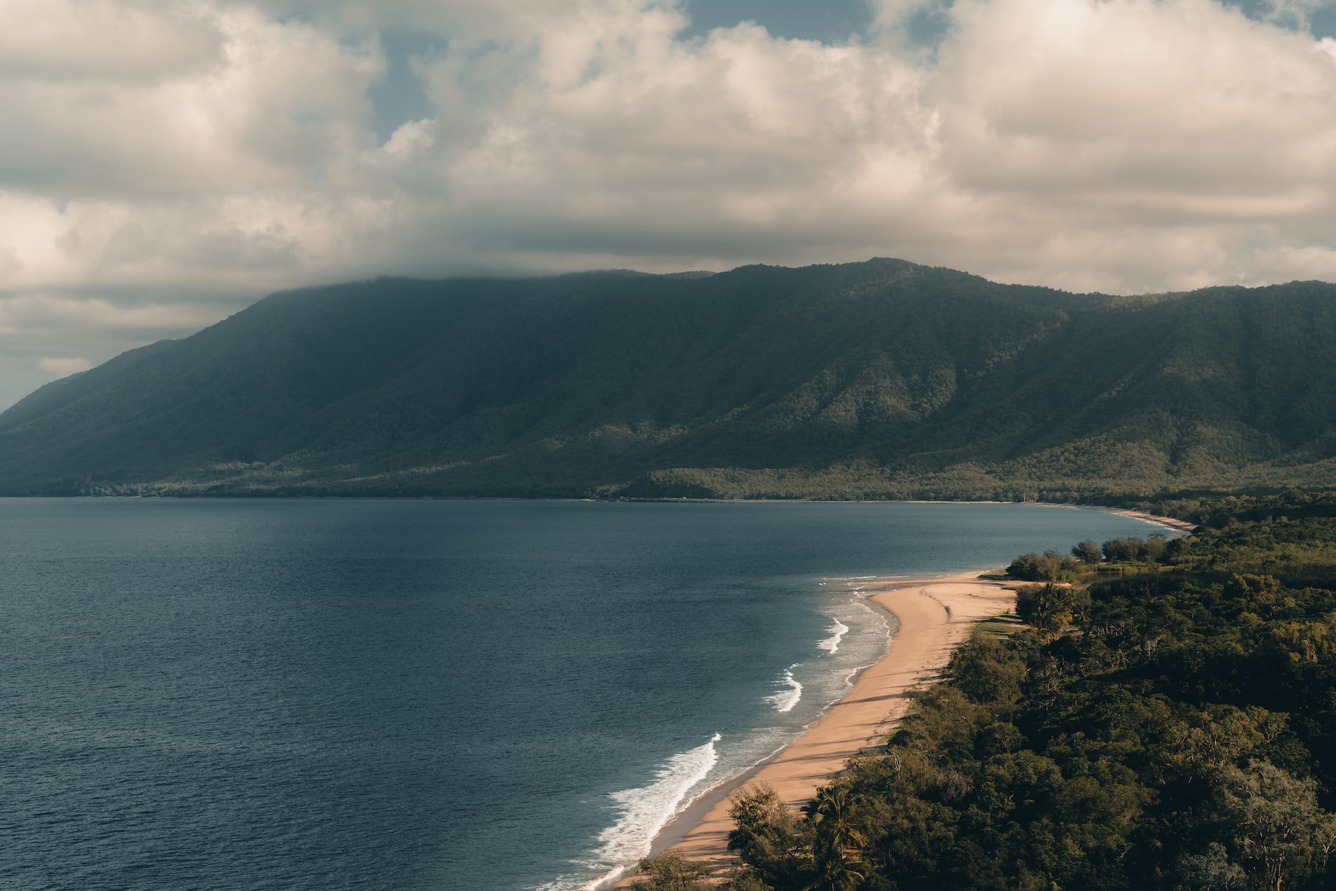 Transfer Options from Cairns Airport to Port Douglas