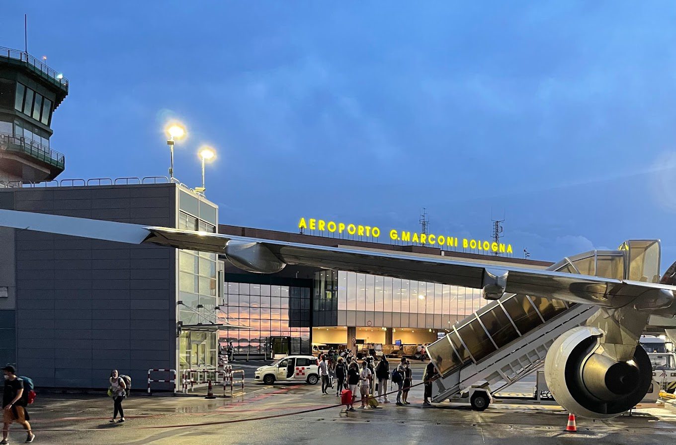 Bologna Airport Arrivals Pickups