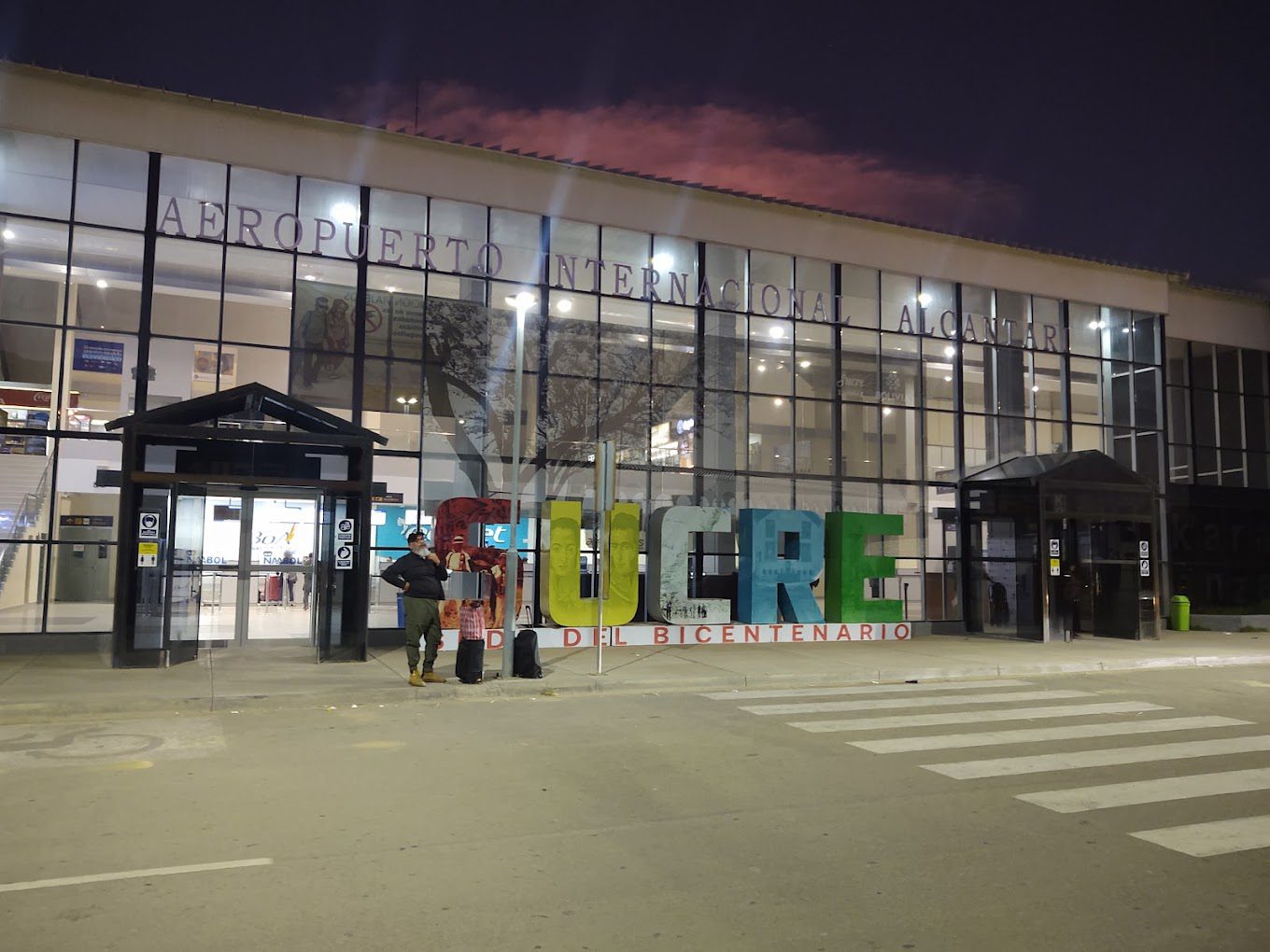 Quito Airport: All about the Terminals, Parking, Lounges & Hotels